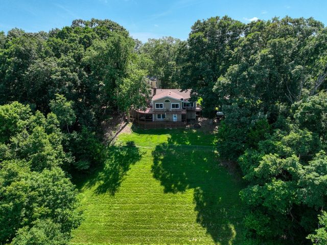 122 Ridge Road, Eureka Springs, AR 72631