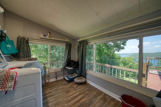 122 Ridge Road, Eureka Springs, AR 72631