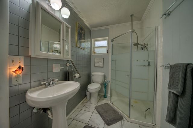 122 Ridge Road, Eureka Springs, AR 72631