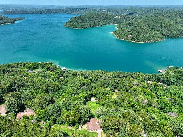 122 Ridge Road, Eureka Springs, AR 72631