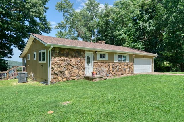 122 Ridge Road, Eureka Springs, AR 72631