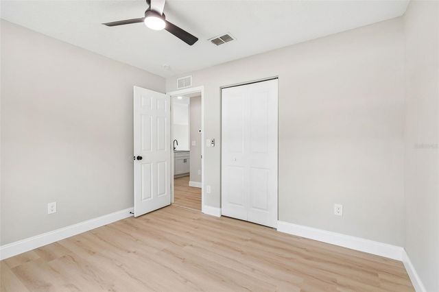 8104 N BOULEVARD, Tampa, FL 33604