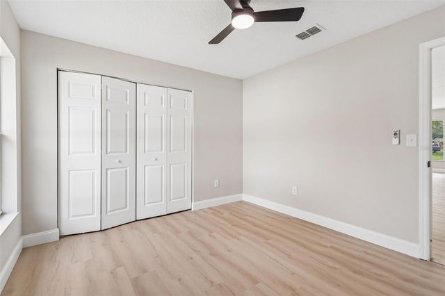 8104 N BOULEVARD, Tampa, FL 33604
