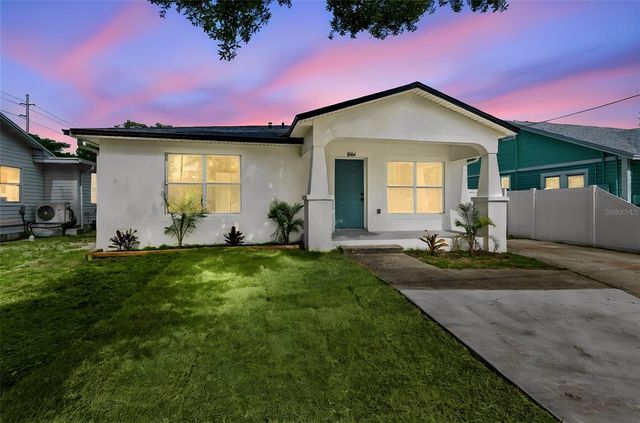 8104 N BOULEVARD, Tampa, FL 33604