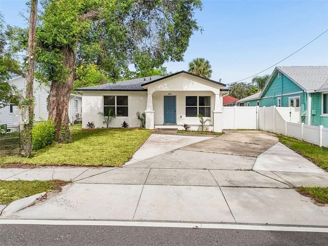 8104 N BOULEVARD, Tampa, FL 33604