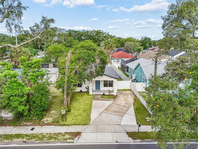 8104 N BOULEVARD, Tampa, FL 33604