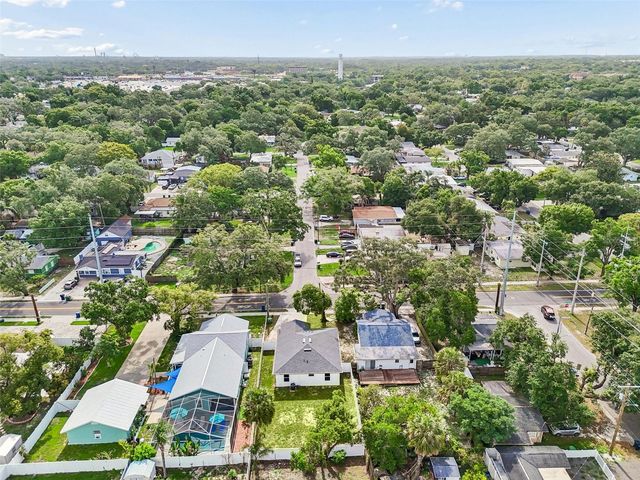 8104 N BOULEVARD, Tampa, FL 33604