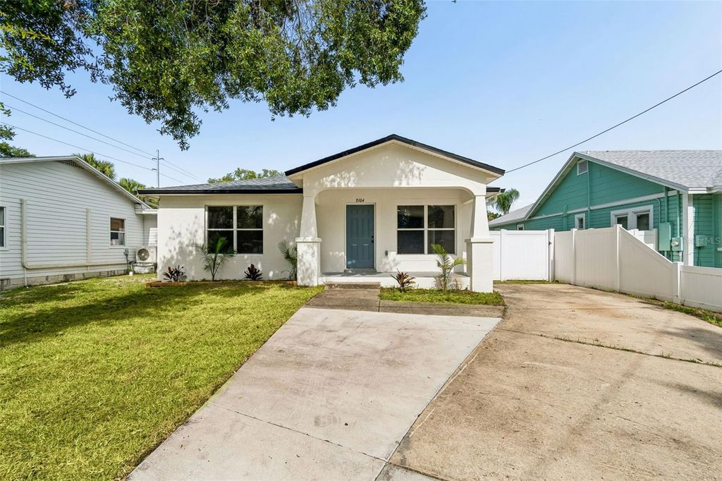 8104 N BOULEVARD, Tampa, FL 33604