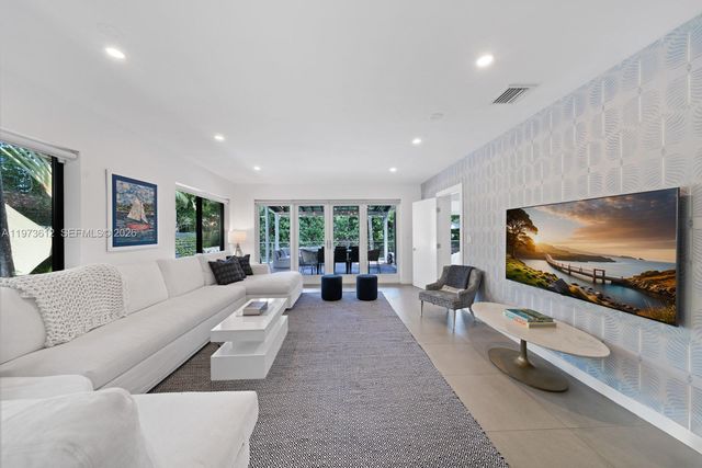 114 5th Dilido Ter, Miami Beach, FL 33139