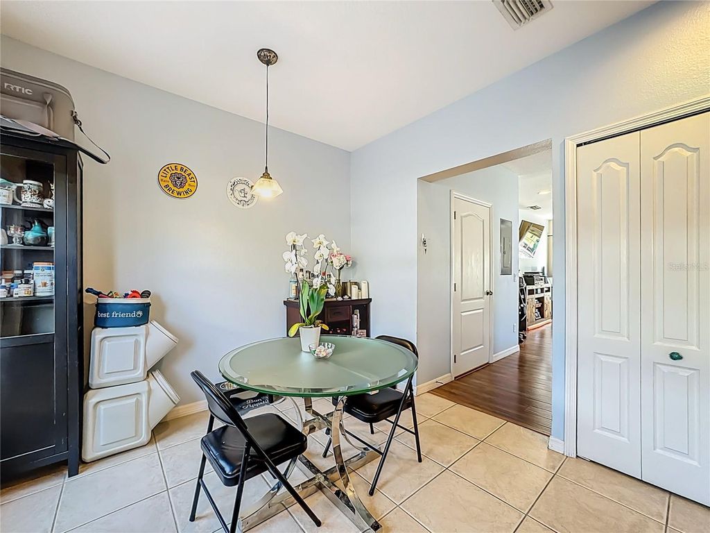 Image 21 of property listing at 13836 DANIELS LANDING CIRCLE, Winter Garden, FL 34787