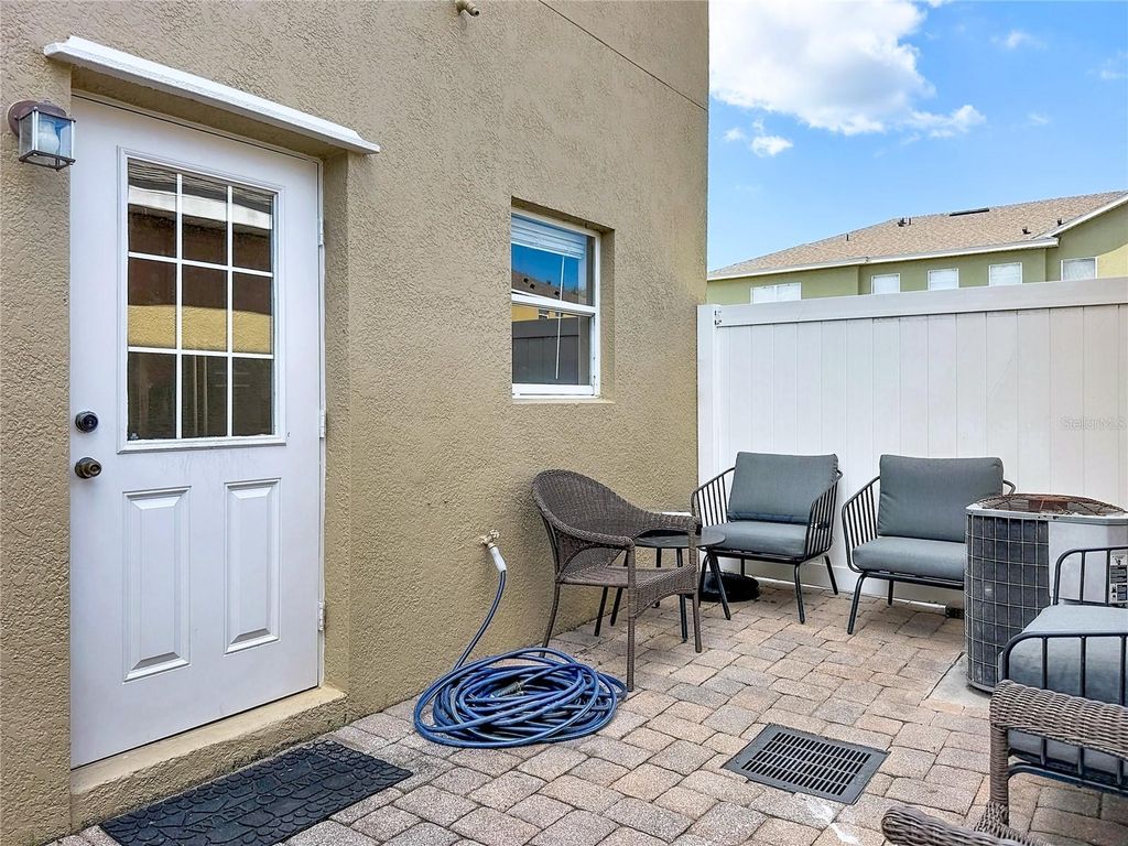 Image 44 of property listing at 13836 DANIELS LANDING CIRCLE, Winter Garden, FL 34787