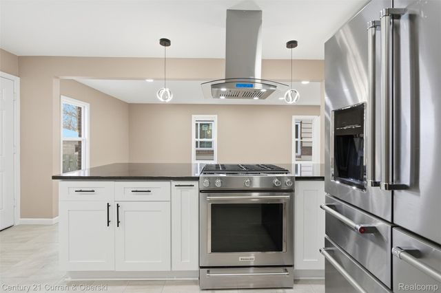 8063 Gartner Street, Detroit, MI 48209