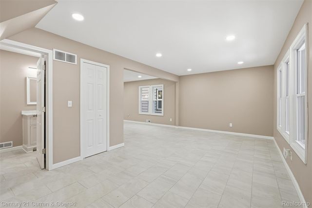 8063 Gartner Street, Detroit, MI 48209