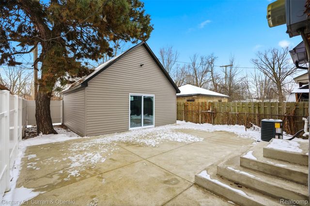 8063 Gartner Street, Detroit, MI 48209