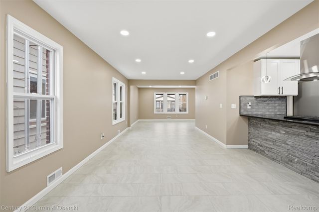 8063 Gartner Street, Detroit, MI 48209