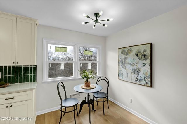 5800 Prince William St, Louisville, KY 40207