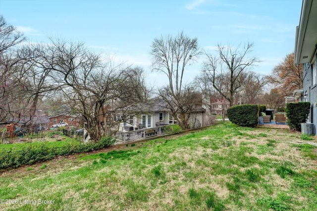 5800 Prince William St, Louisville, KY 40207