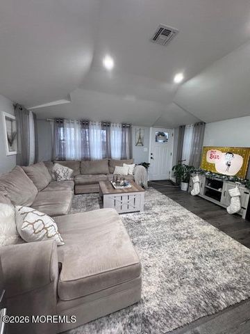 141 Mckinley Avenue, Laurence Harbor, NJ 08879
