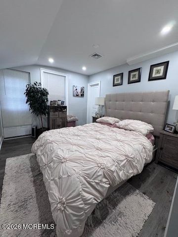 141 Mckinley Avenue, Laurence Harbor, NJ 08879