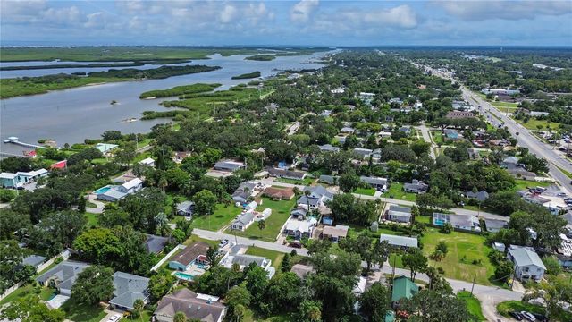 121 E YELKCA TERRACE, Edgewater, FL 32132
