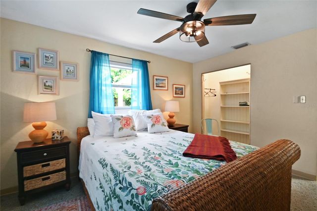 121 E YELKCA TERRACE, Edgewater, FL 32132