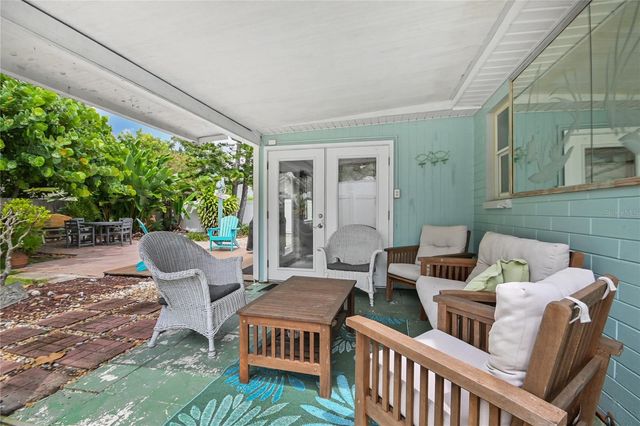 121 E YELKCA TERRACE, Edgewater, FL 32132