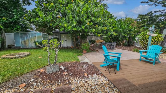 121 E YELKCA TERRACE, Edgewater, FL 32132