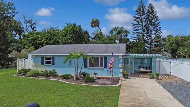 121 E YELKCA TERRACE, Edgewater, FL 32132