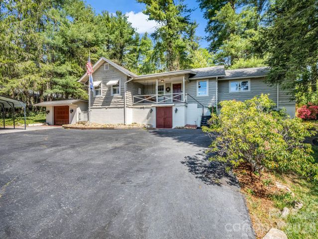 110 Chariton Avenue, Hendersonville, NC 28739