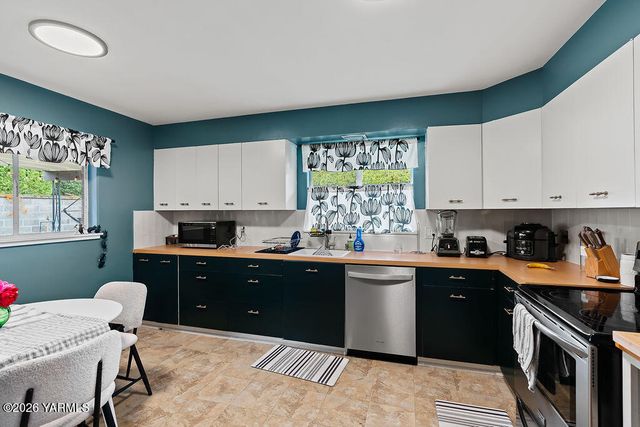 610 S 23rd Ave, Yakima, WA 98902