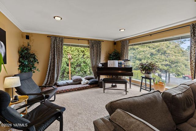 610 S 23rd Ave, Yakima, WA 98902