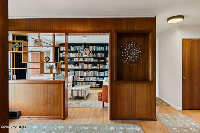 610 S 23rd Ave, Yakima, WA 98902