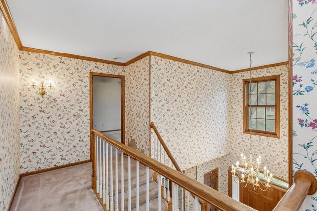 1004 Walden Court, Burnsville, MN 55337
