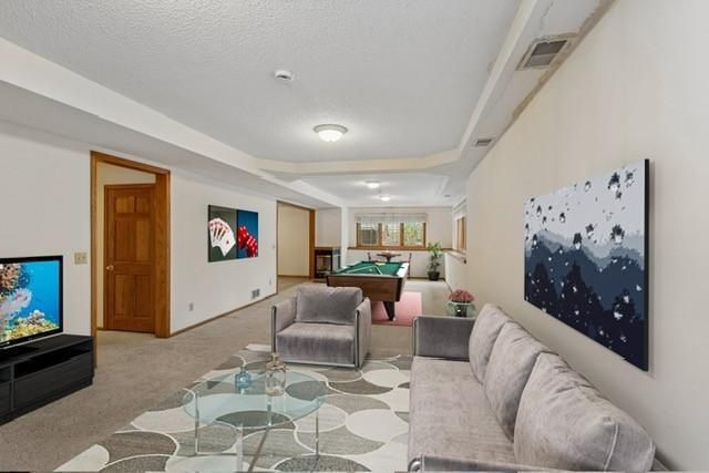 1004 Walden Court, Burnsville, MN 55337