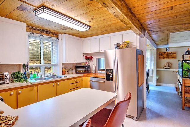 121 Jenckes Hill Road, Lincoln, RI 02865