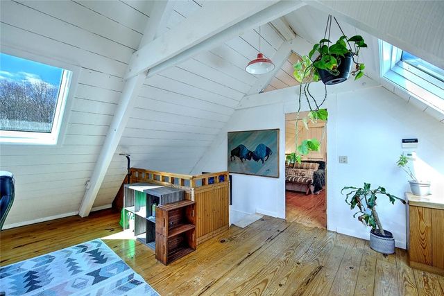 121 Jenckes Hill Road, Lincoln, RI 02865