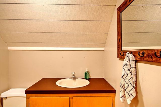 121 Jenckes Hill Road, Lincoln, RI 02865