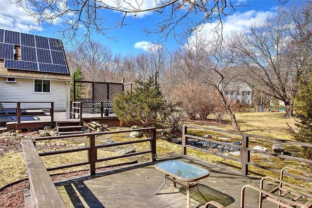 121 Jenckes Hill Road, Lincoln, RI 02865