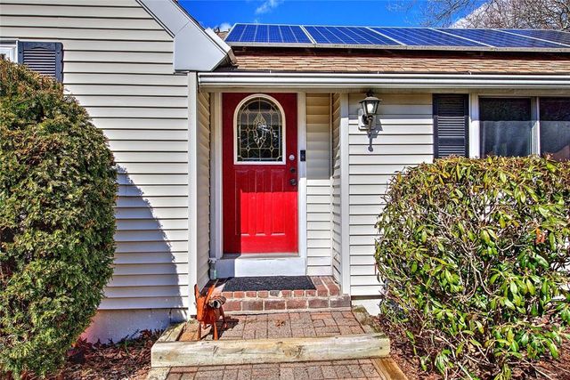 121 Jenckes Hill Road, Lincoln, RI 02865