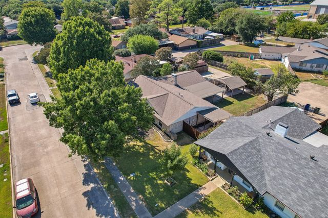 513 Colonial Drive, Garland, TX 75043