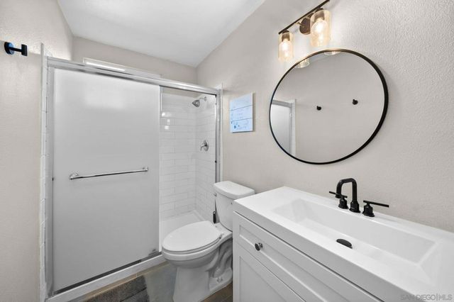 10124 Three Oaks Way, Santee, CA 92071