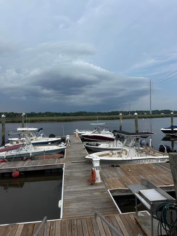 2331 Tall Sail Drive 803-C, Charleston, SC 29414