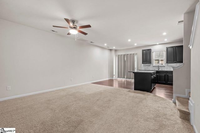 32 Country Dale Drive, Greer, SC 29650