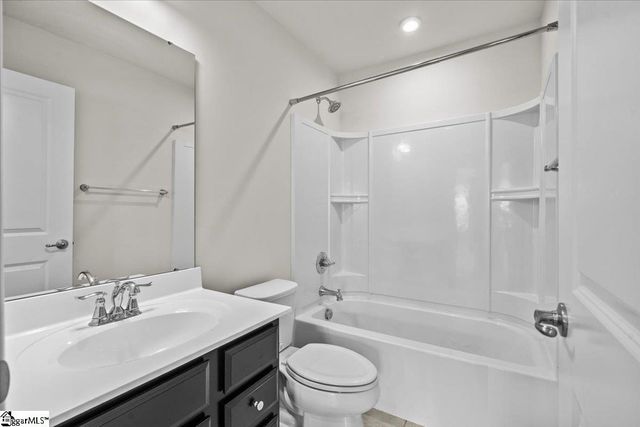 32 Country Dale Drive, Greer, SC 29650