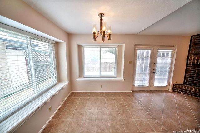 608 Fern Meadow, Universal City, TX 78148