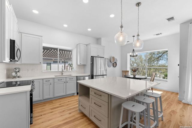 25814 Mount Carillon, San Antonio, TX 78260