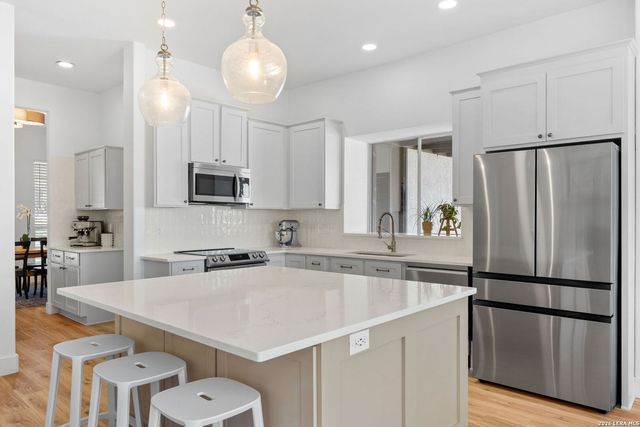 25814 Mount Carillon, San Antonio, TX 78260