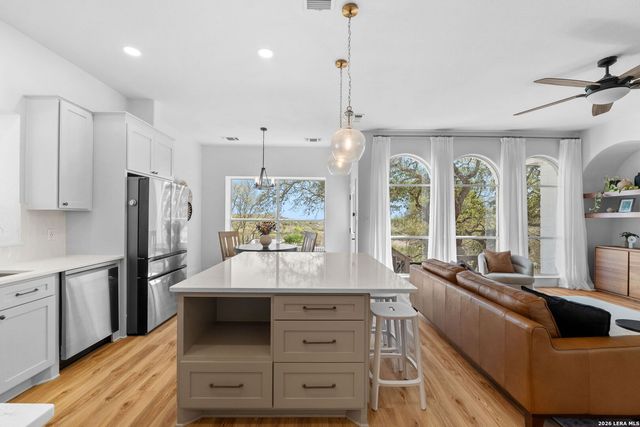 25814 Mount Carillon, San Antonio, TX 78260