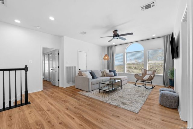 25814 Mount Carillon, San Antonio, TX 78260