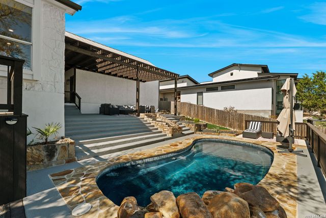 25814 Mount Carillon, San Antonio, TX 78260